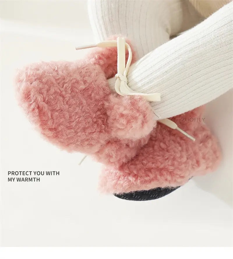 woollen knitted puffy boots