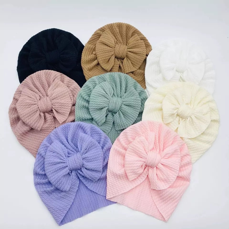 bow knitted cap